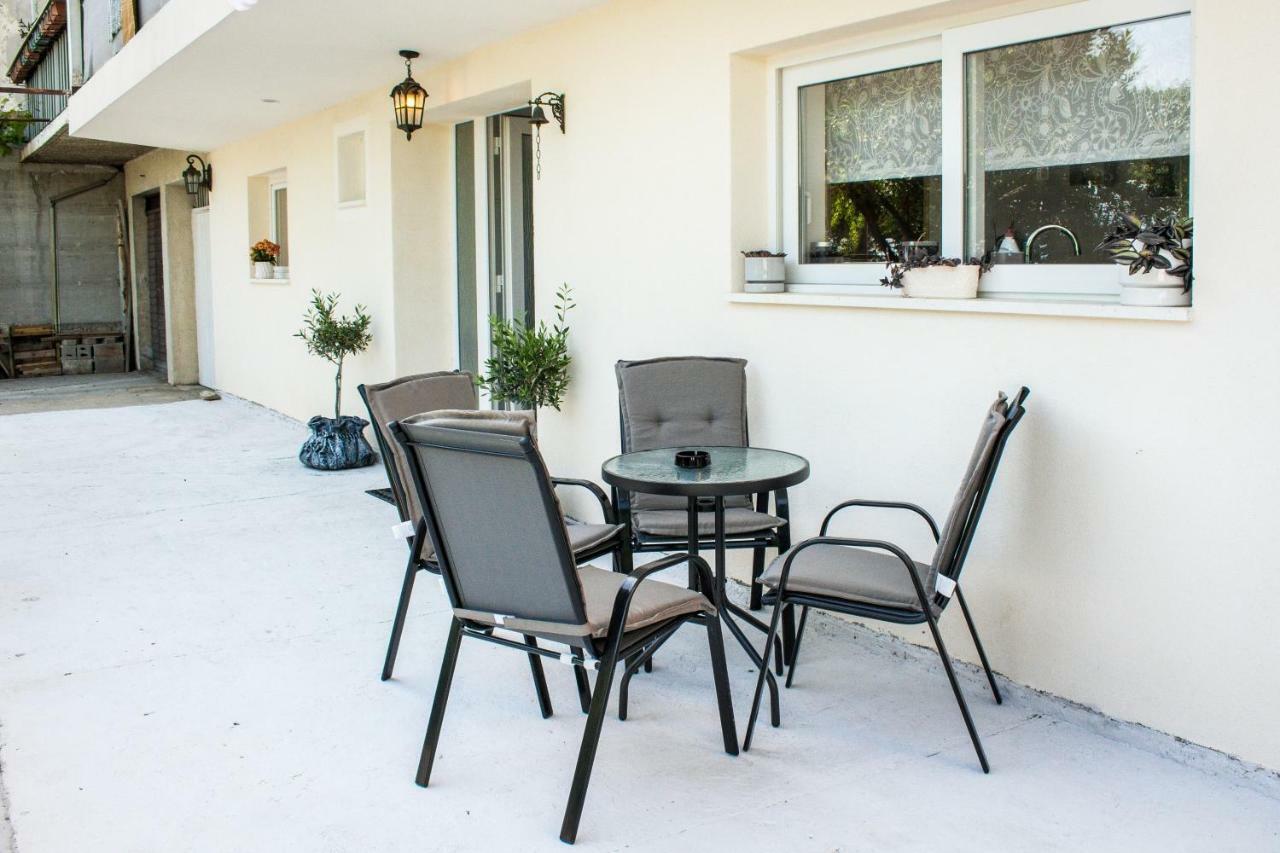 Apartment Verica In Duce - 20 Meters From The Beach Dugi Rat Dış mekan fotoğraf